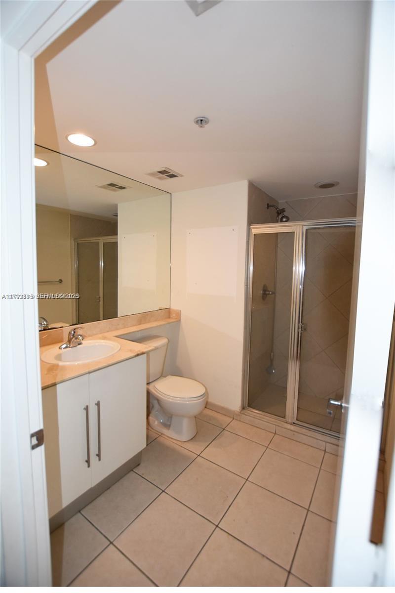 325 S Biscayne Boulevard 3822 Property Photo 9