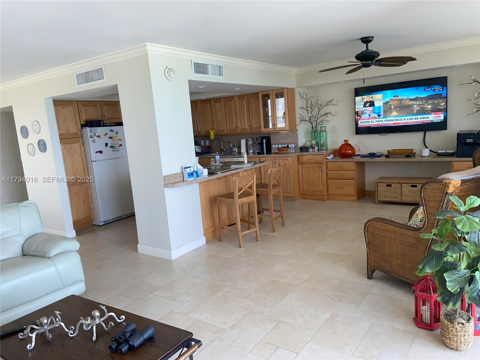 3180 S Ocean Drive 716 Property Photo 8