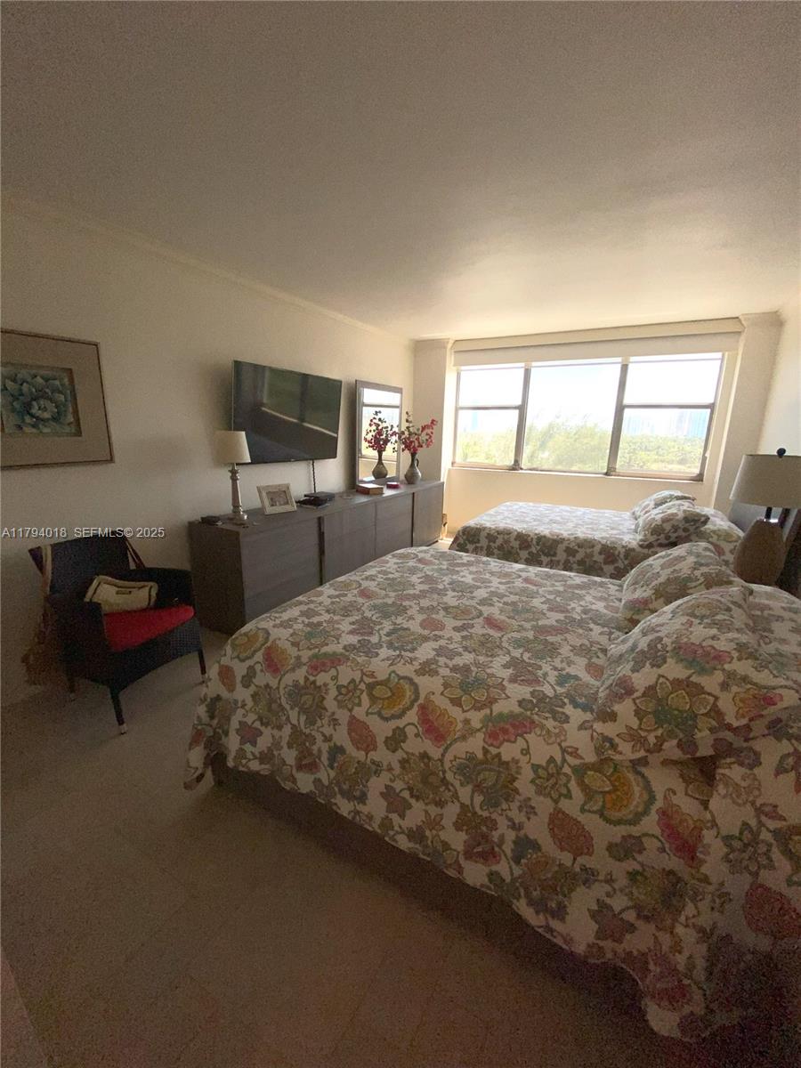 3180 S Ocean Drive 716 Property Photo 10