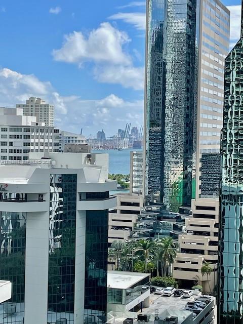 1050 Brickell Avenue 1602 Property Photo 9