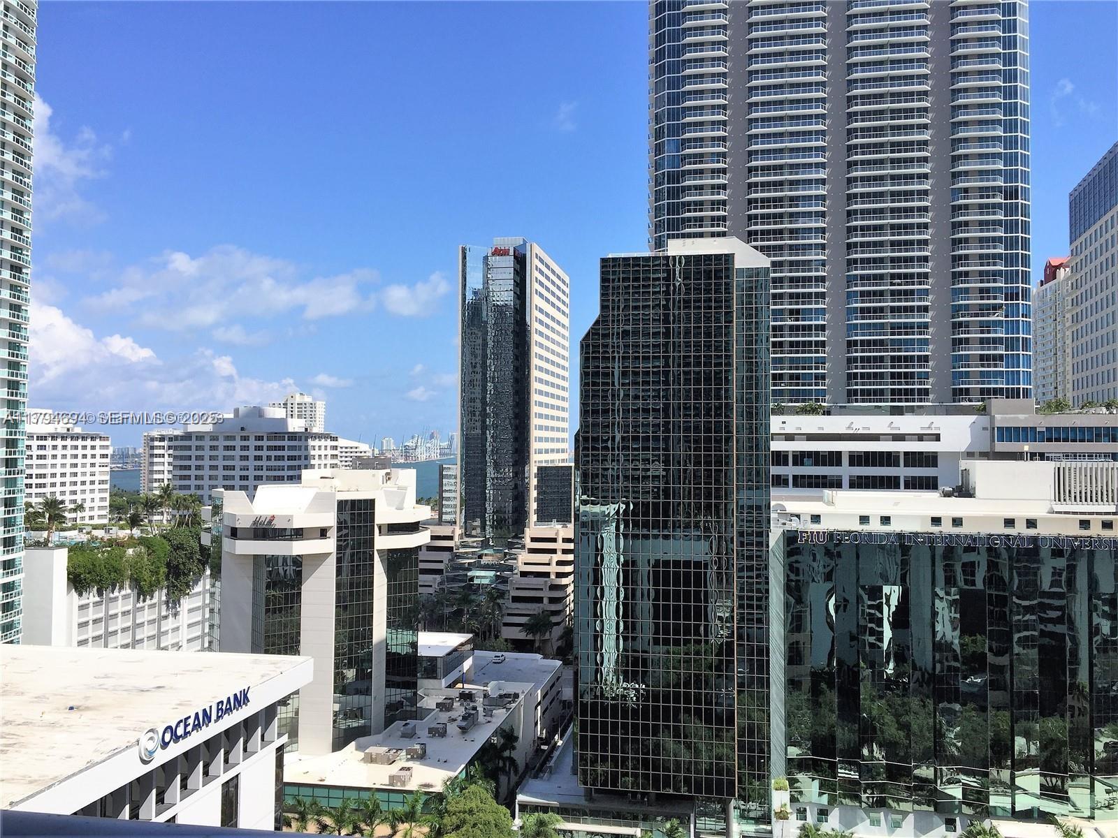 1050 Brickell Avenue 1602 Property Photo 10