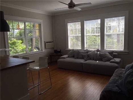 1611 Michigan Avenue 19 Property Photo 5
