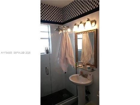 1611 Michigan Avenue 19 Property Photo 6