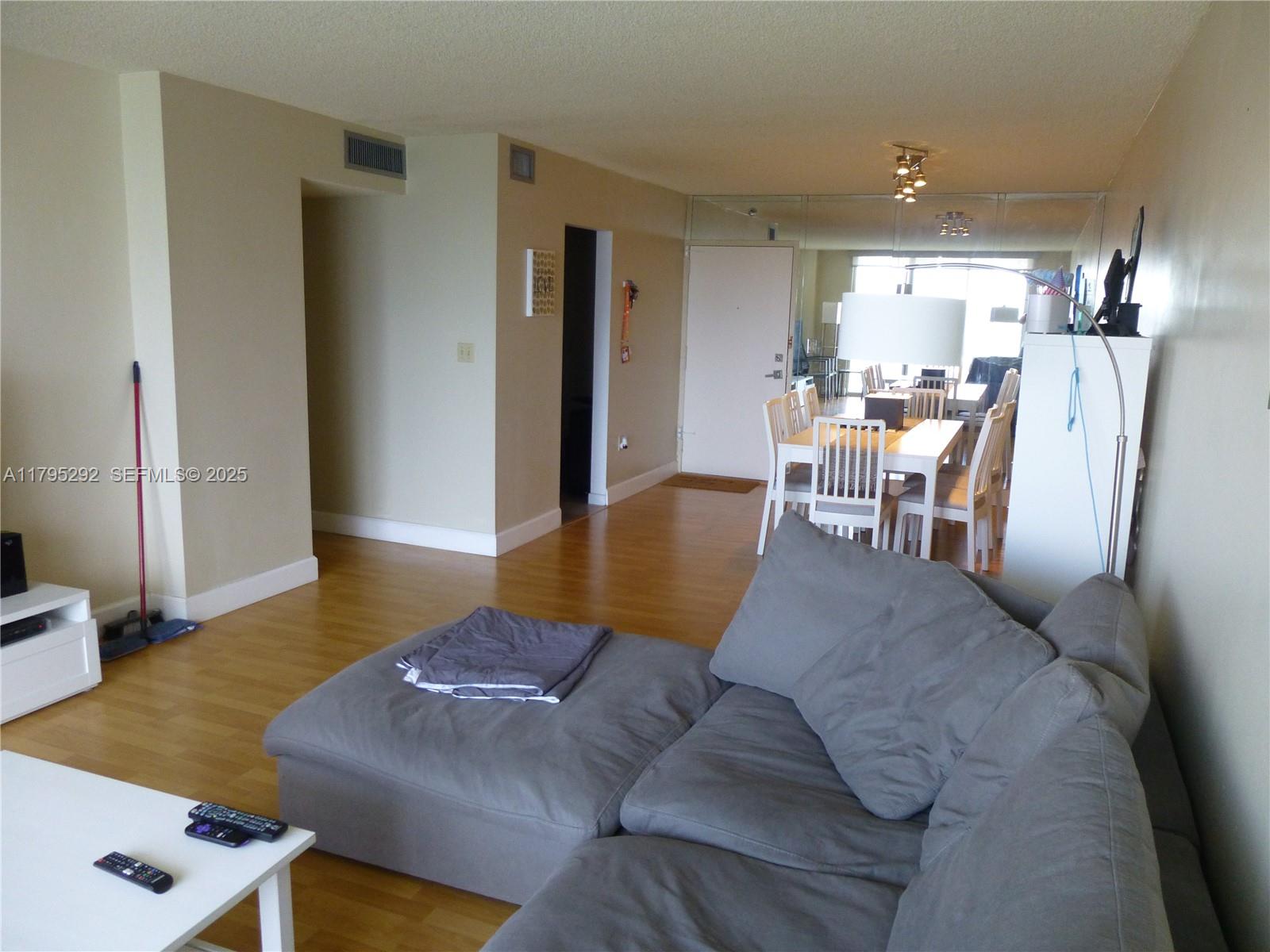 2801 Ne 183rd Street 1507w Property Photo 7