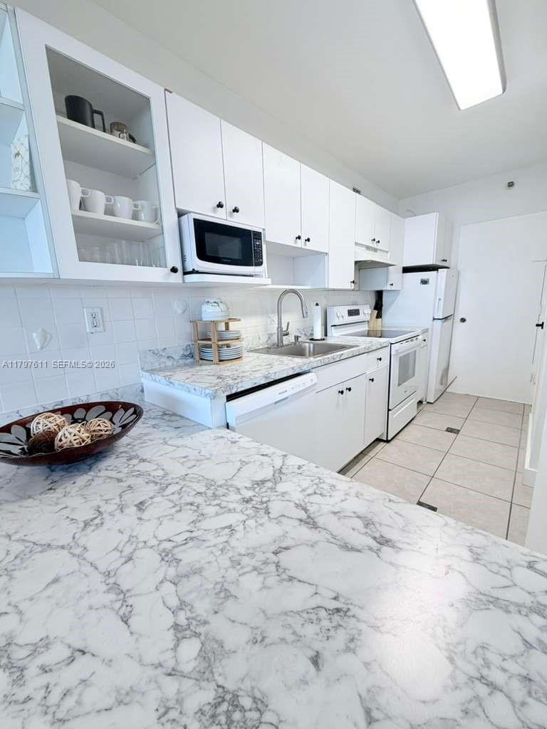 100 Lincoln Road 1220 Property Photo 5