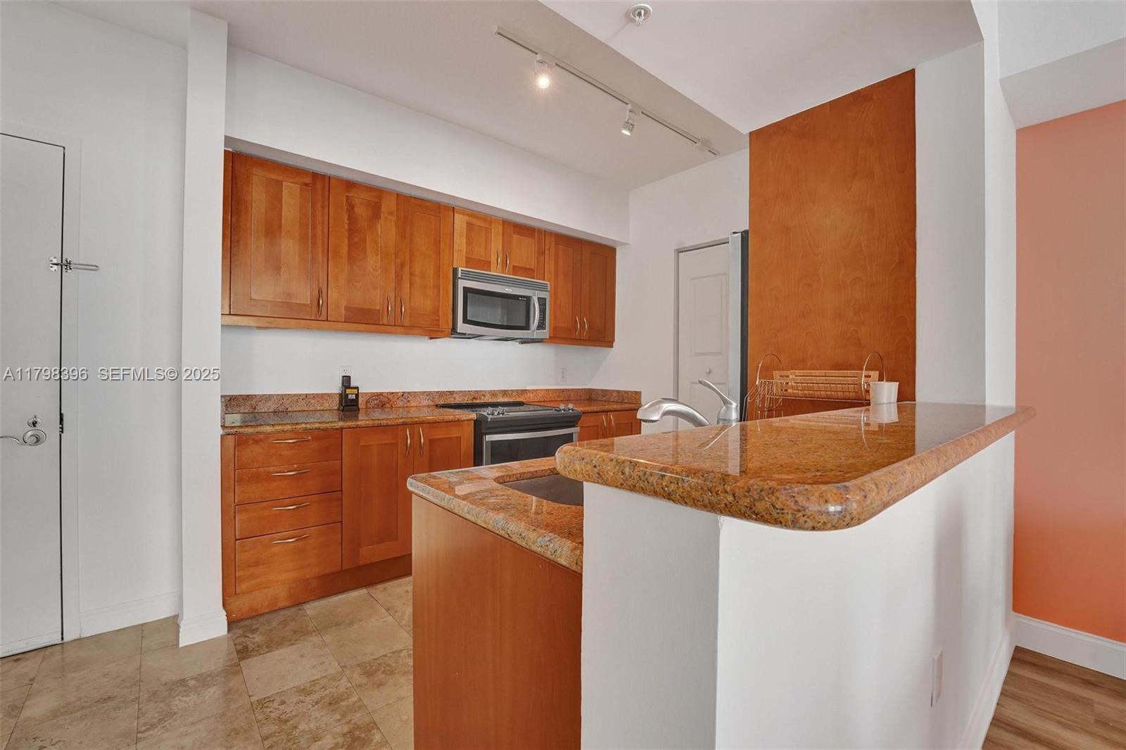 1745 E Hallandale Beach Boulevard 2105w Property Photo 10