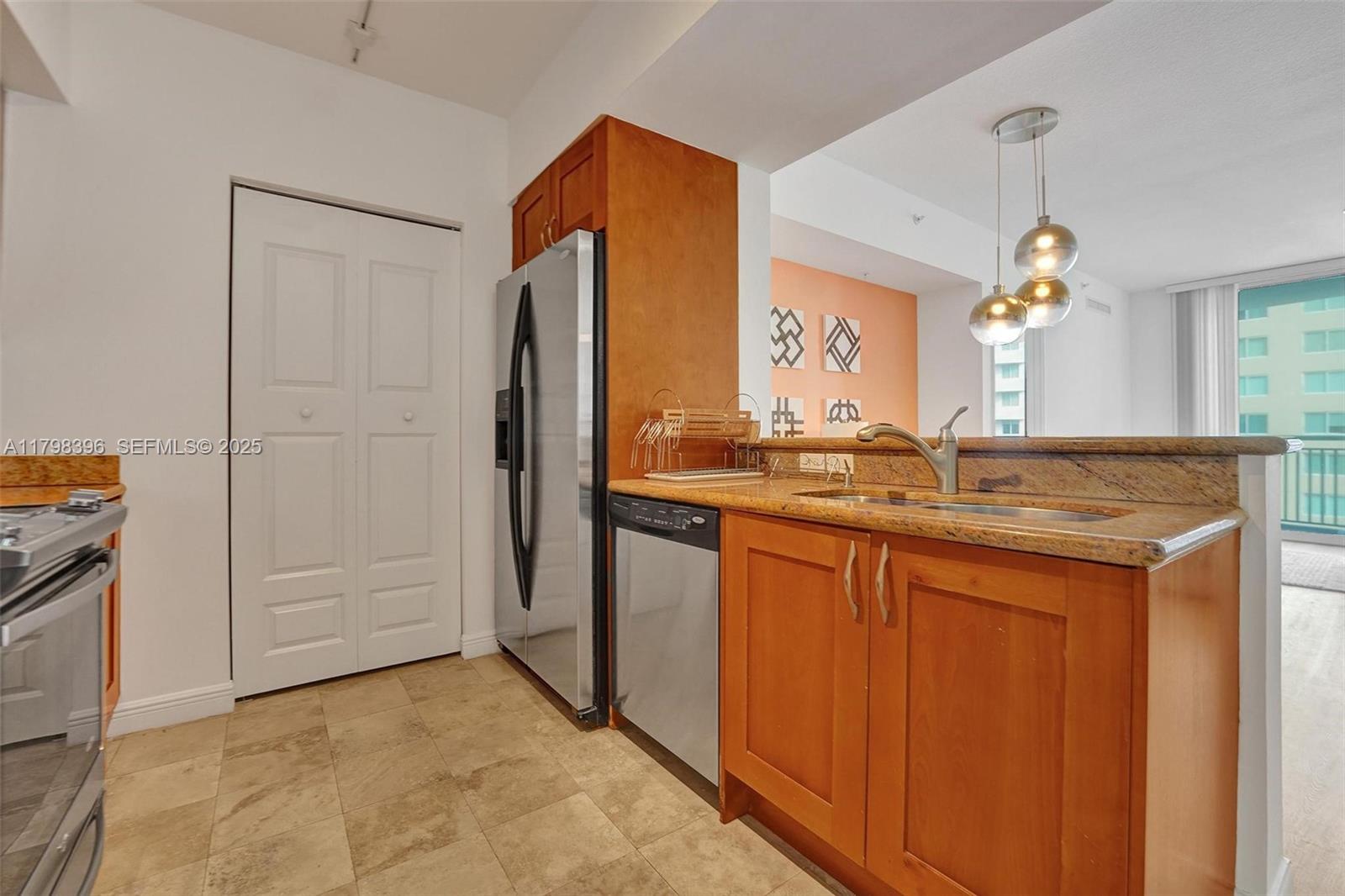 1745 E Hallandale Beach Boulevard 2105w Property Photo 14