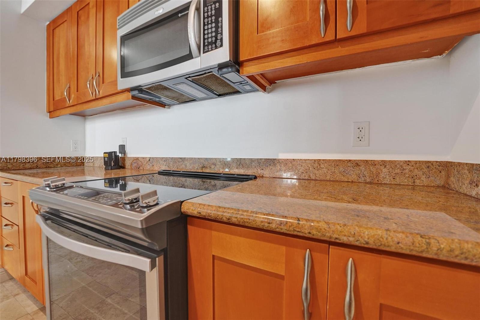 1745 E Hallandale Beach Boulevard 2105w Property Photo 18