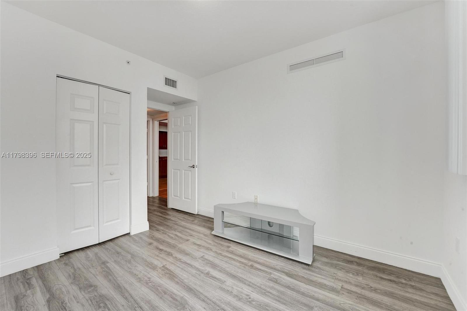 1745 E Hallandale Beach Boulevard 2105w Property Photo 26