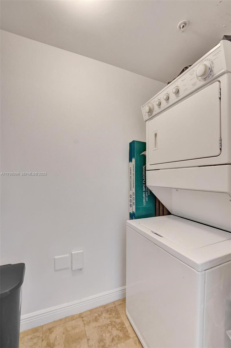 1745 E Hallandale Beach Boulevard 2105w Property Photo 29