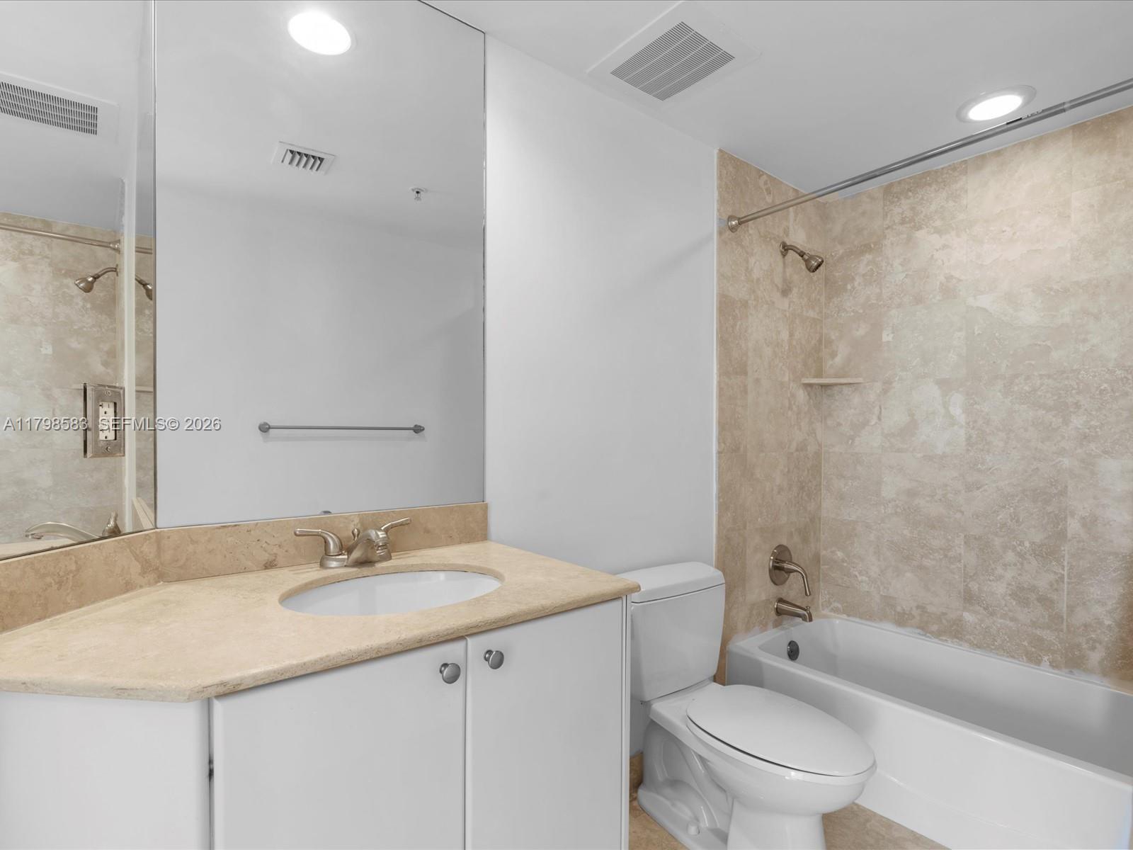 1745 E Hallandale Beach Boulevard 2007w Property Photo 38