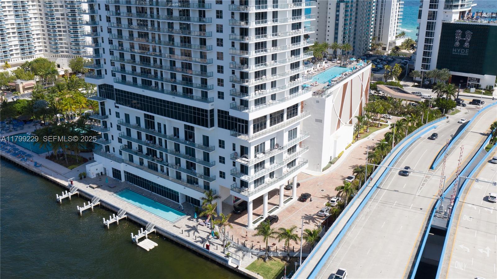 4010 S Ocean Drive Cu-1 Property Photo 6
