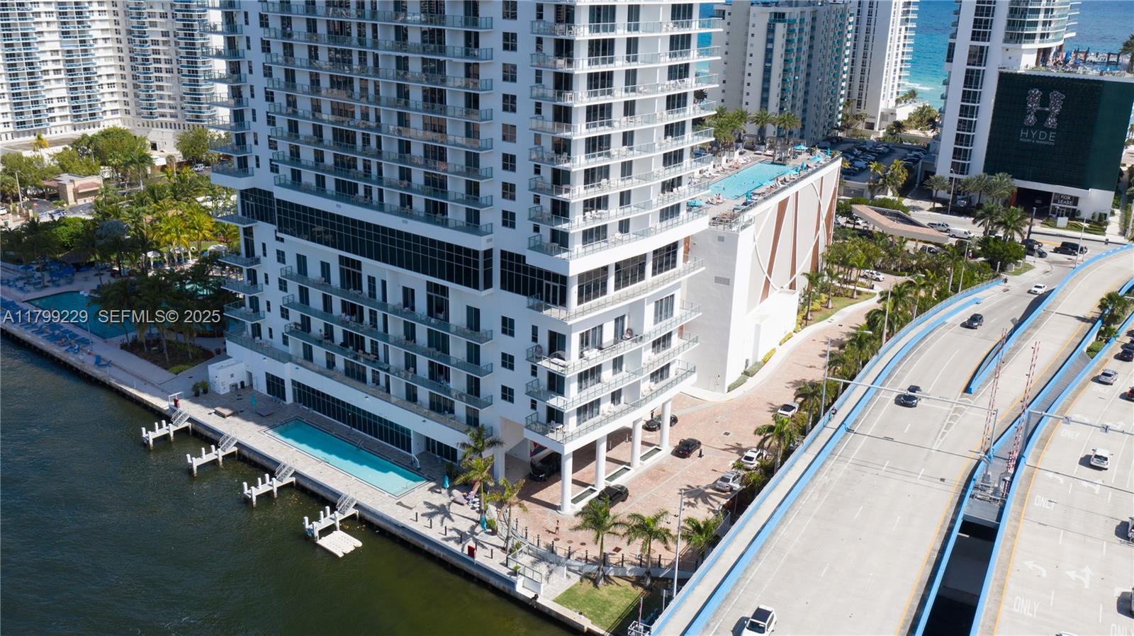 4010 S Ocean Drive Cu-1 Property Photo 7