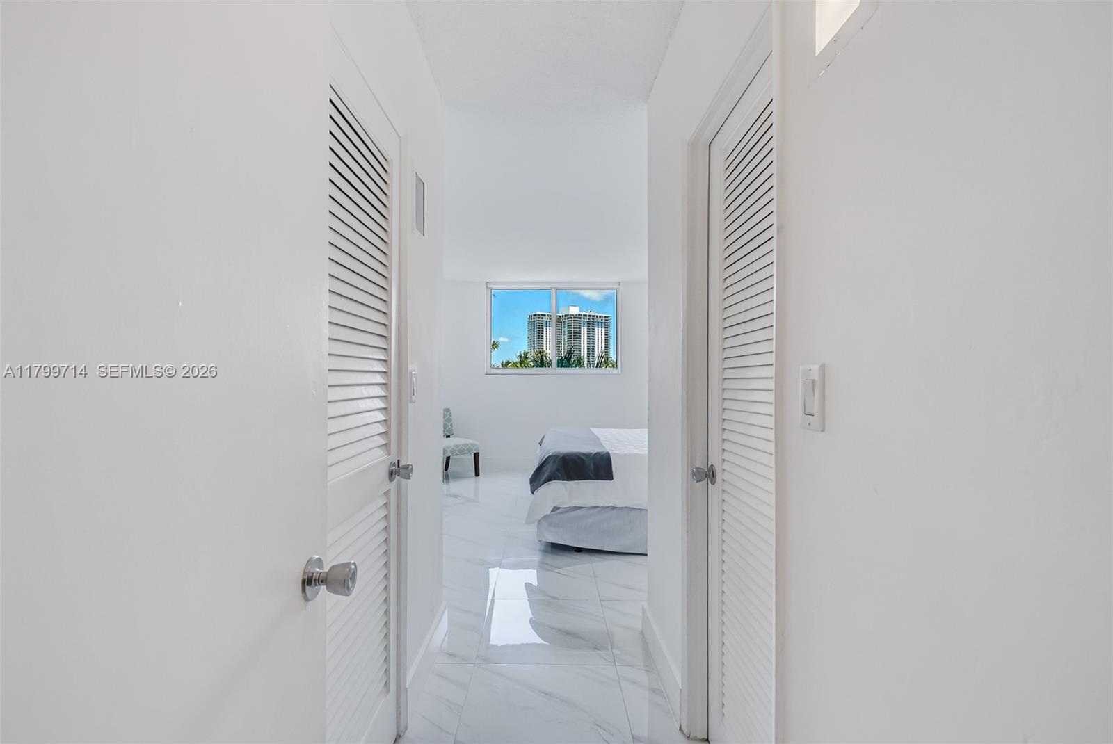 19370 Collins Avenue 324 Property Photo 22