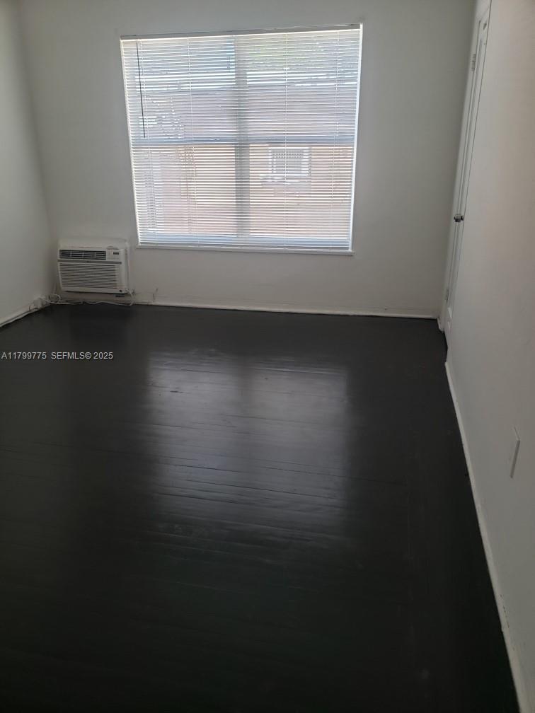 1608 Drexel Avenue 18 Property Photo 5