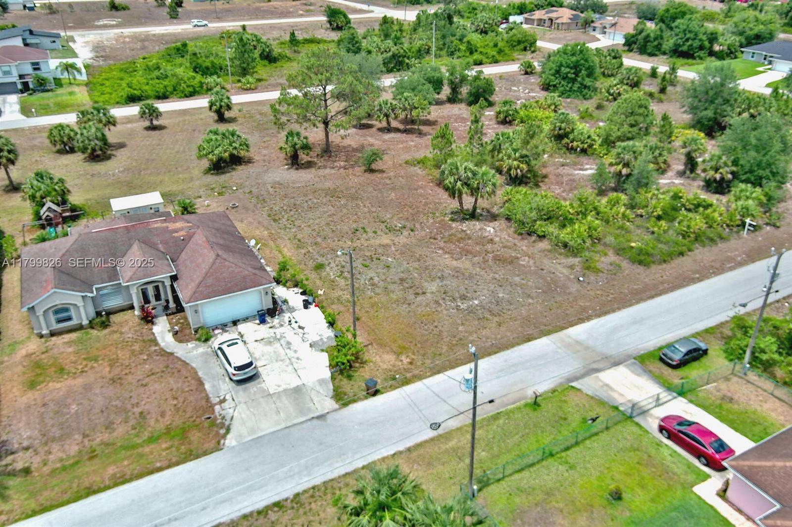 914 S Mercury Avenue Property Photo 7