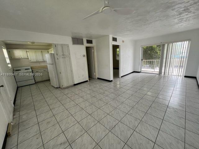 7125 Dickens Avenue 4 Property Photo 9
