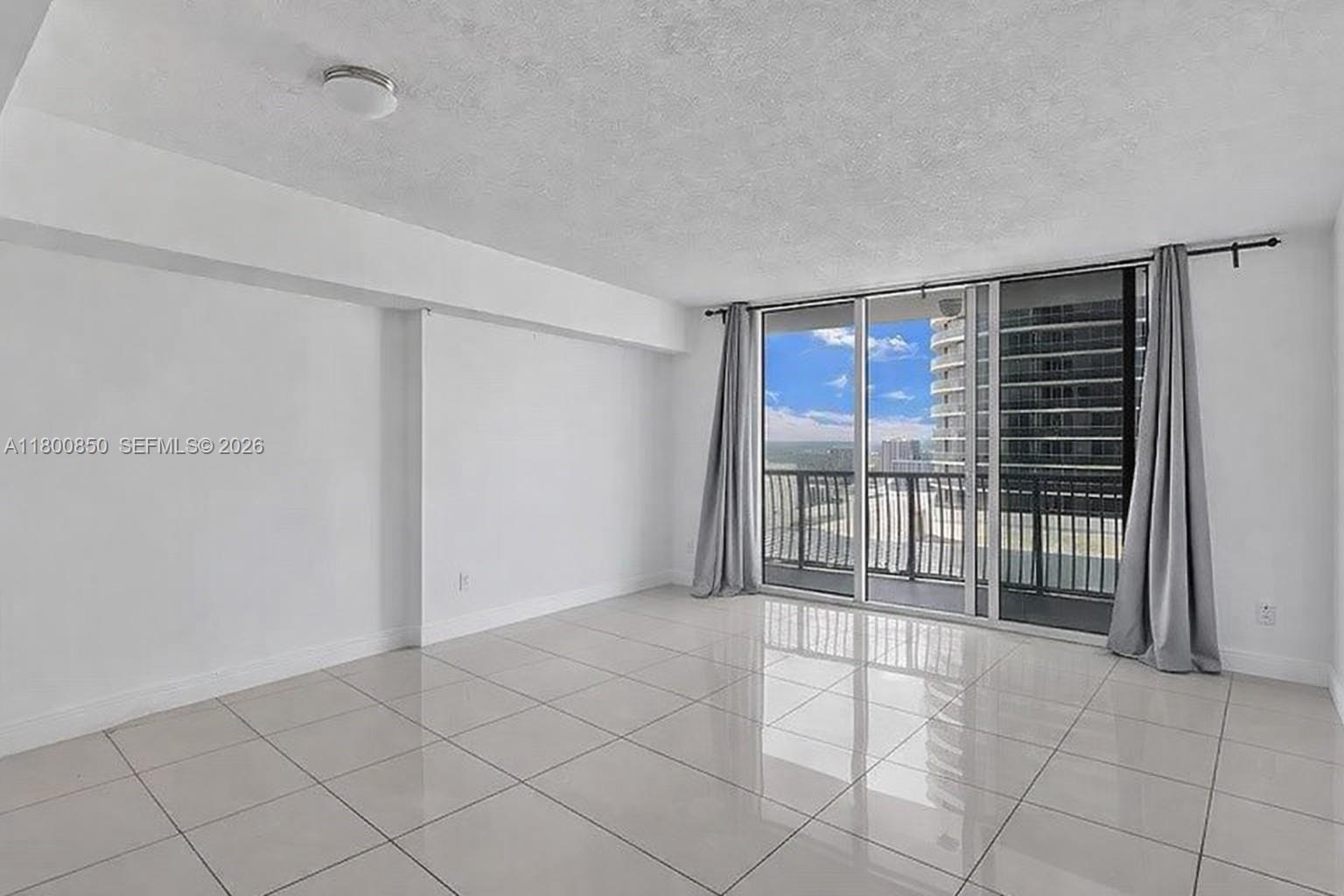 1750 N Bayshore Drive 4007 Property Photo 8