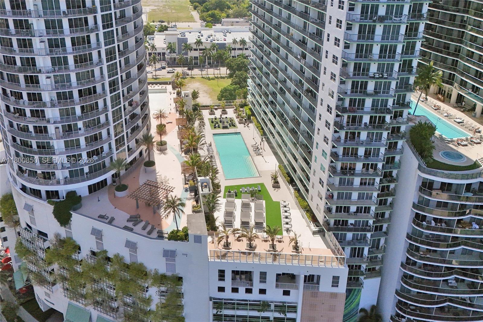 1750 N Bayshore Drive 4007 Property Photo 18