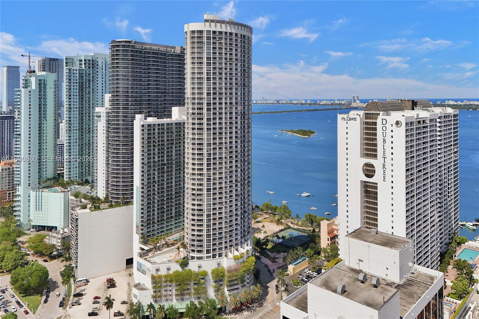 1750 N Bayshore Drive 4007 Property Photo 24
