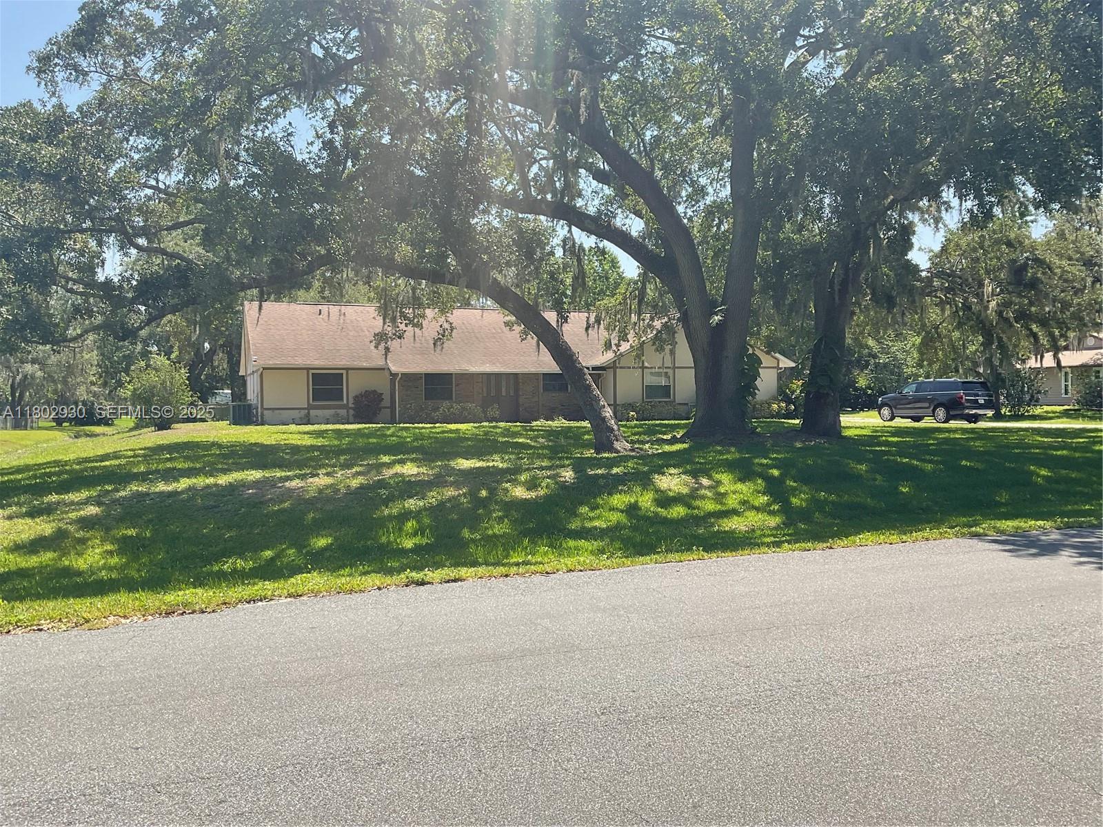 1725 Tanglewood Drive