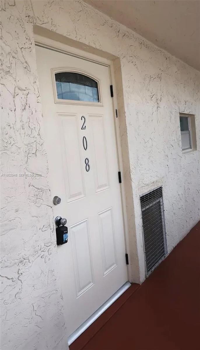 691 S Hollybrook Drive 208 Property Photo 12