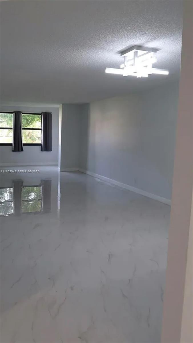 691 S Hollybrook Drive 208 Property Photo 15