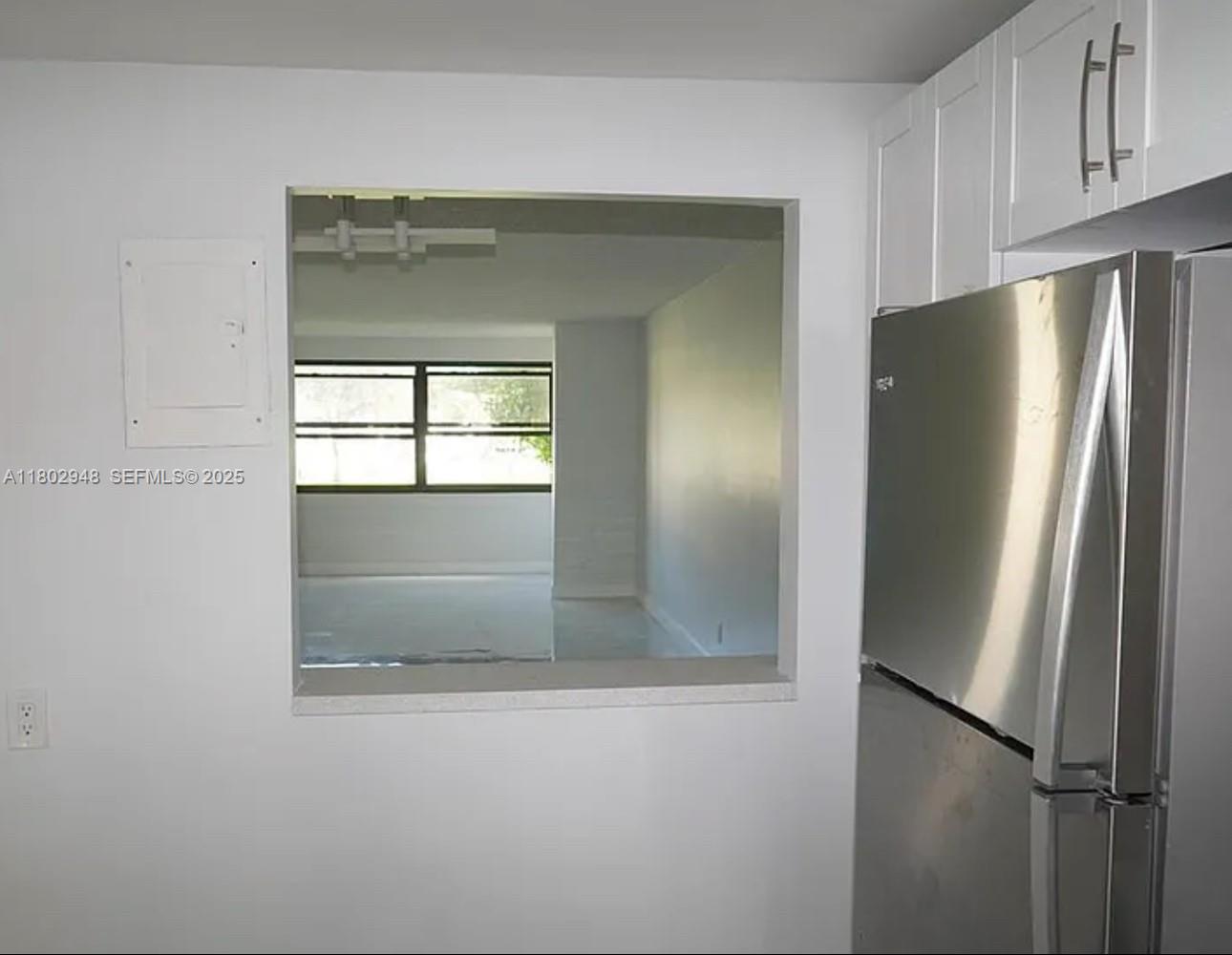 691 S Hollybrook Drive 208 Property Photo 20