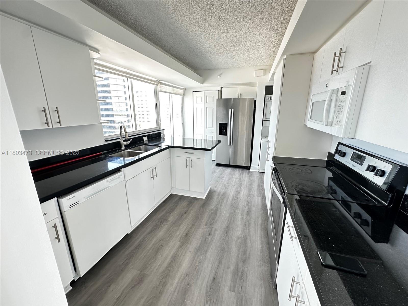 A11803473 Property Photo 13