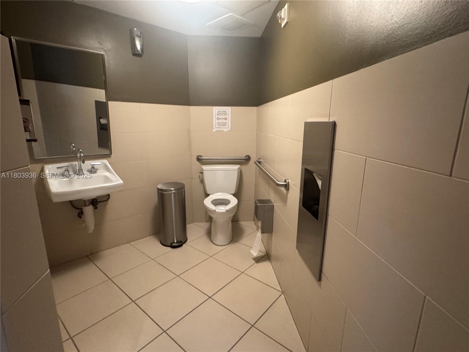 2641 N Flamingo Road 1001n Property Photo 21