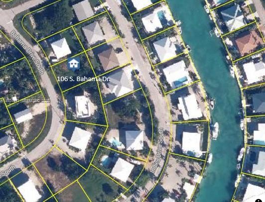 106 S Bahama Drive Property Photo 3