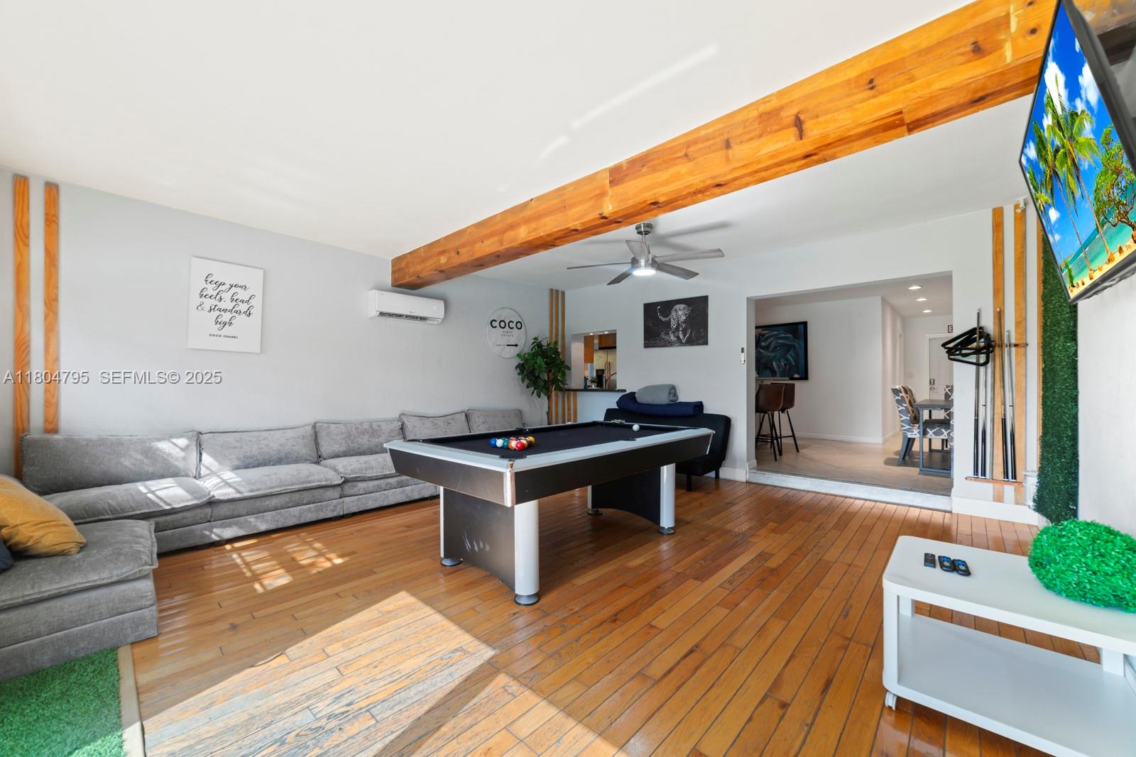 2708 Cleveland Street Property Photo 11
