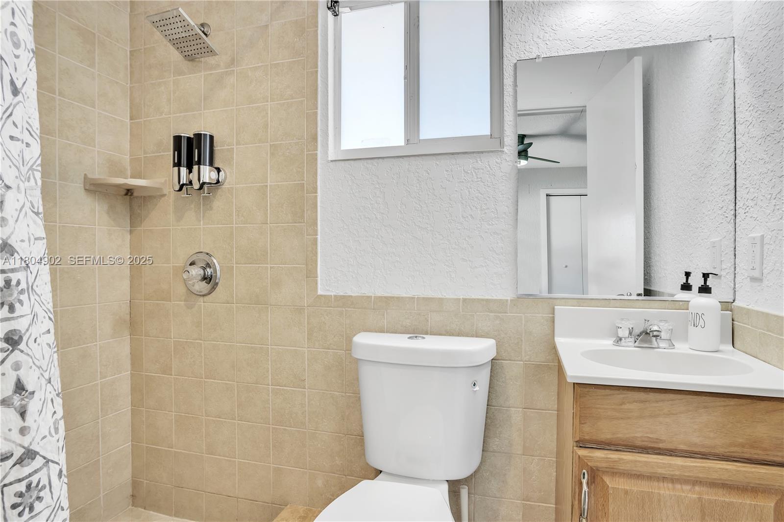 2828 Cleveland Street Property Photo 18