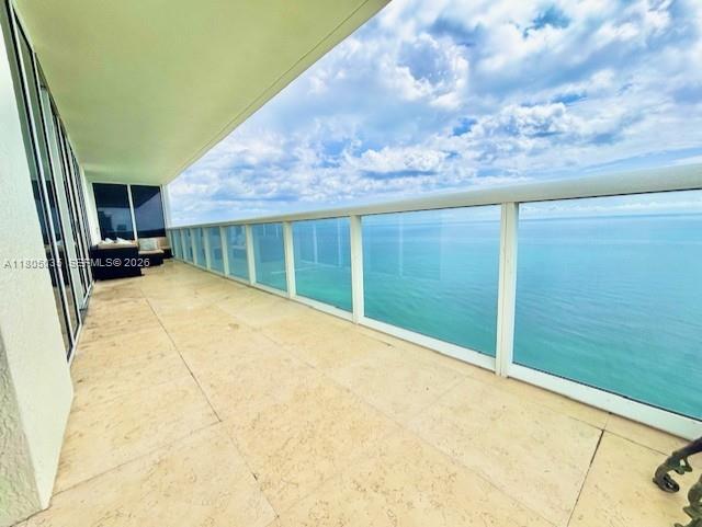 1830 S Ocean Drive 3702 Property Photo 3