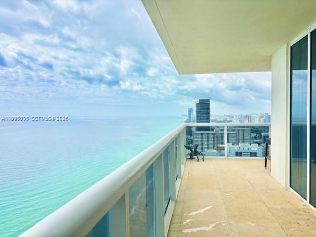 1830 S Ocean Drive 3702 Property Photo 7
