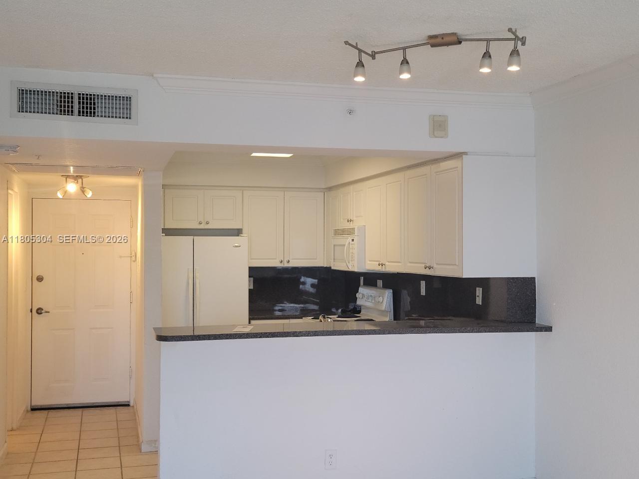2501 S Ocean Drive 1634 Property Photo 3