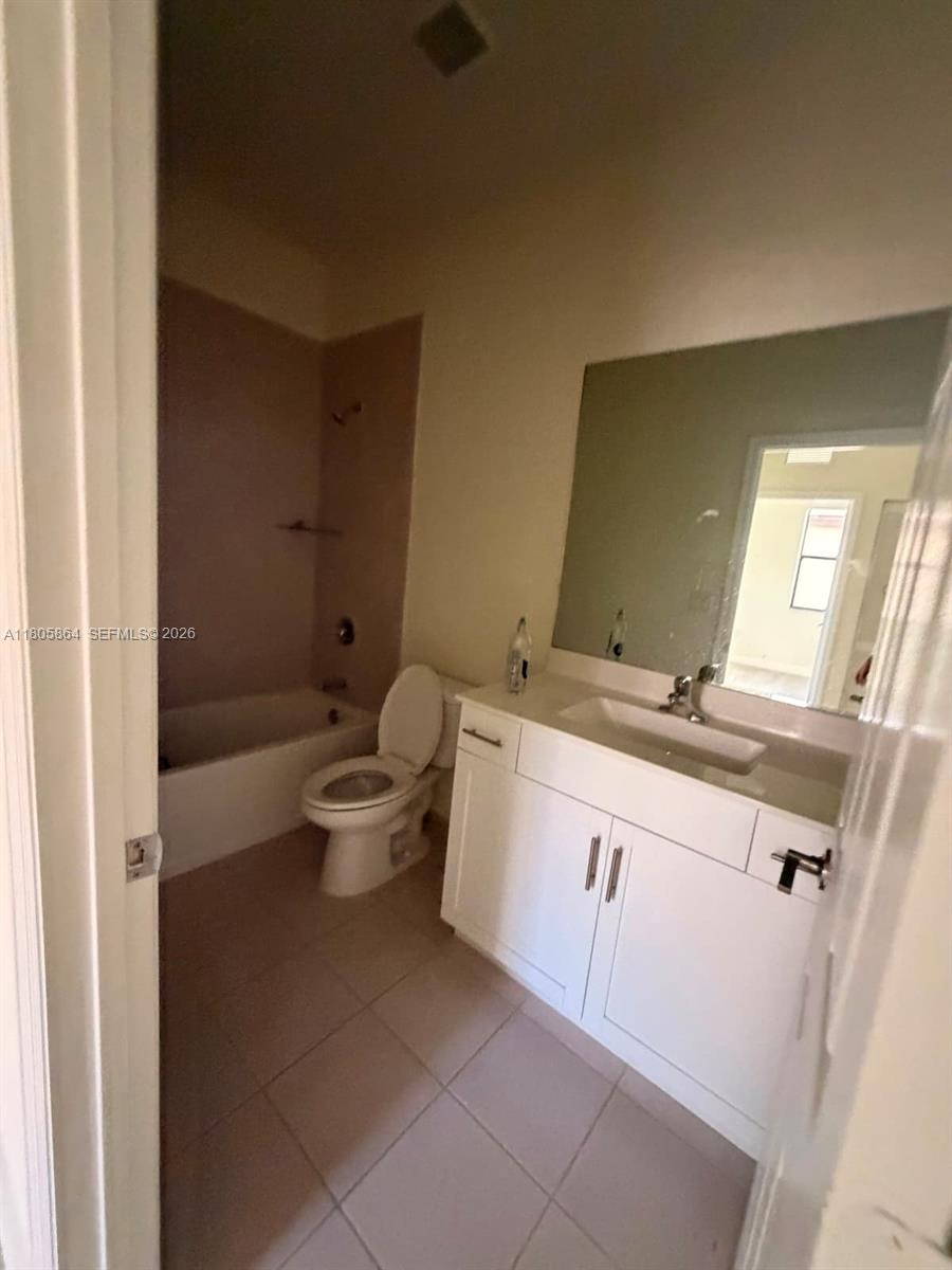 10966 W 33rd Way Property Photo 20