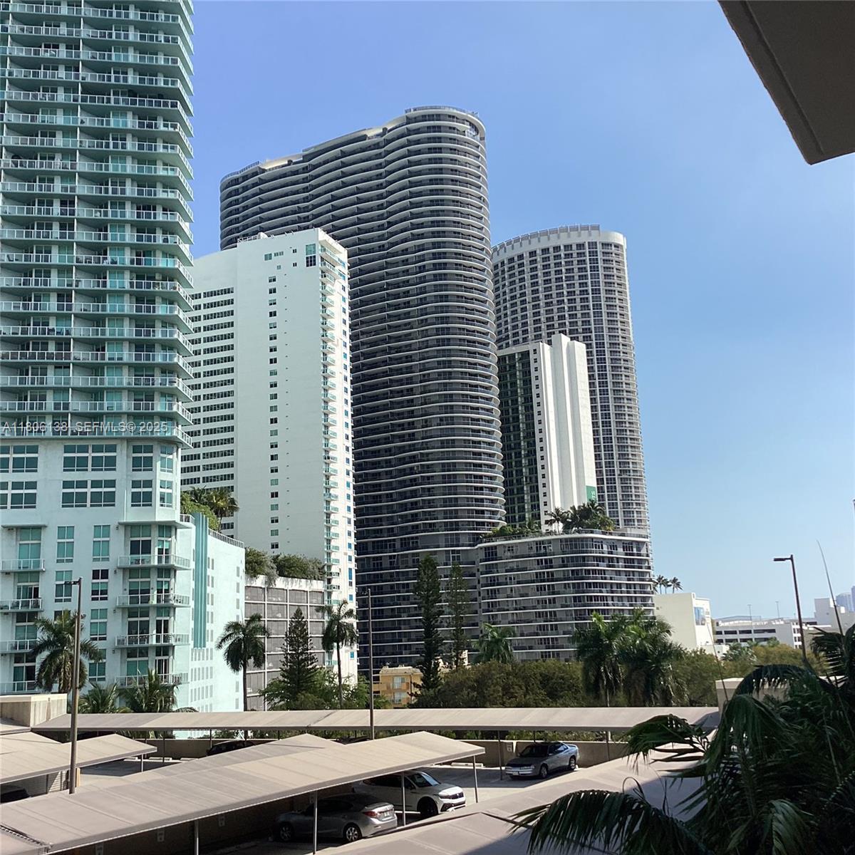 2001 Biscayne Boulevard 3503 Property Photo 2