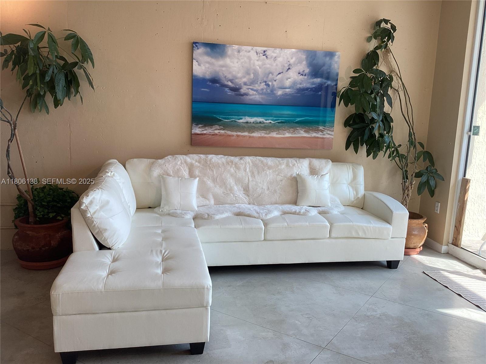 2001 Biscayne Boulevard 3503 Property Photo 11