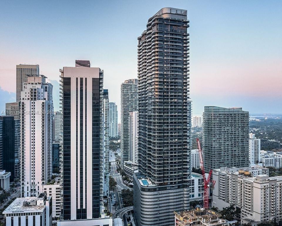 1000 Brickell Plaza 2705