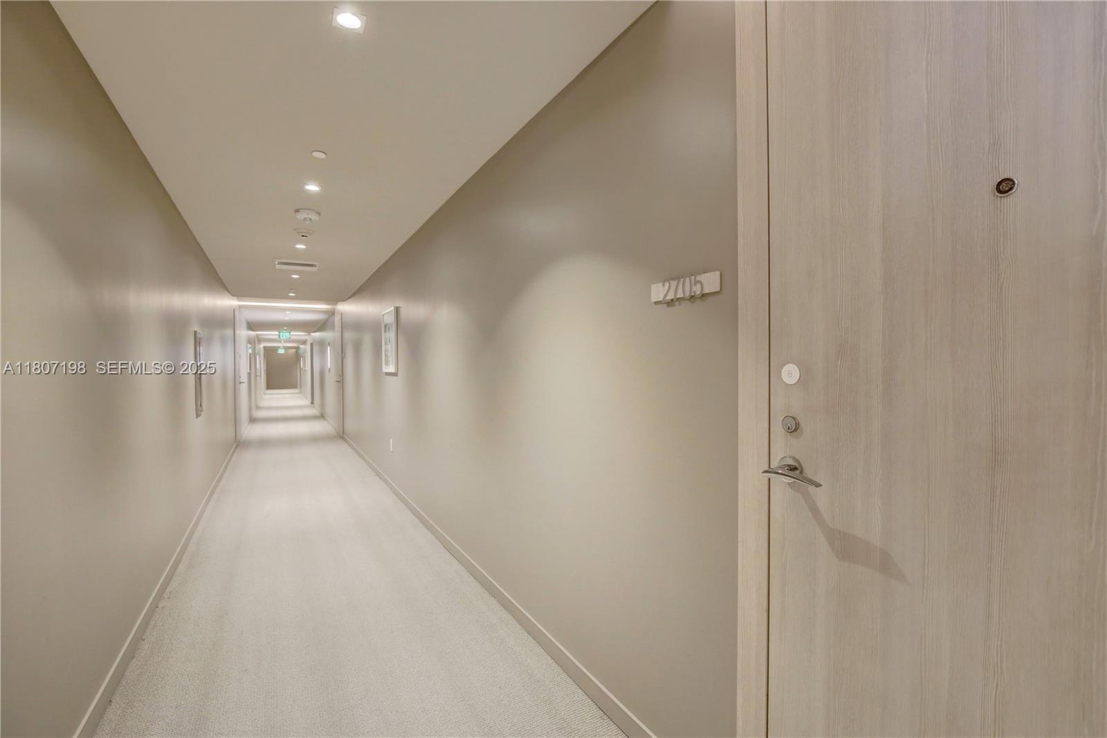 1000 Brickell Plaza 2705 Property Photo 9