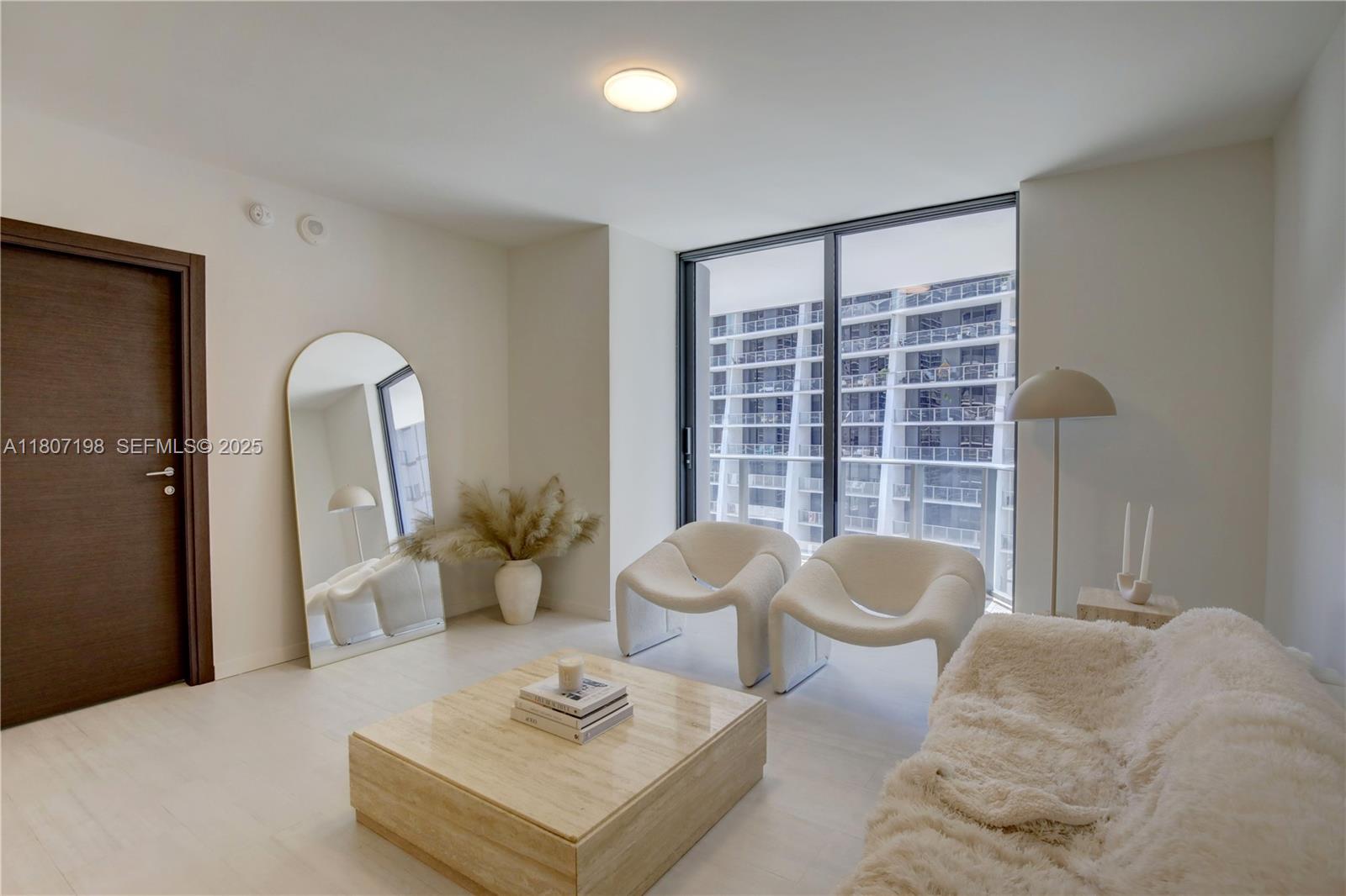 1000 Brickell Plaza 2705 Property Photo 11