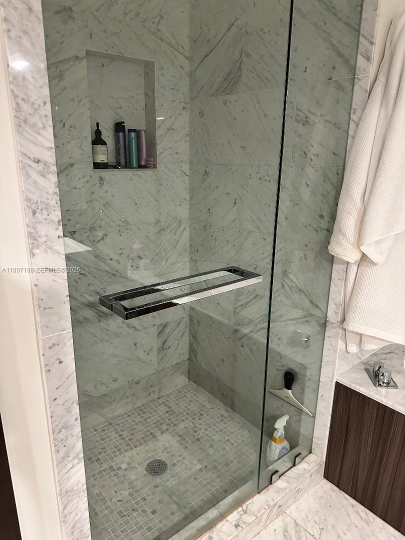 1000 Brickell Plaza 2705 Property Photo 31