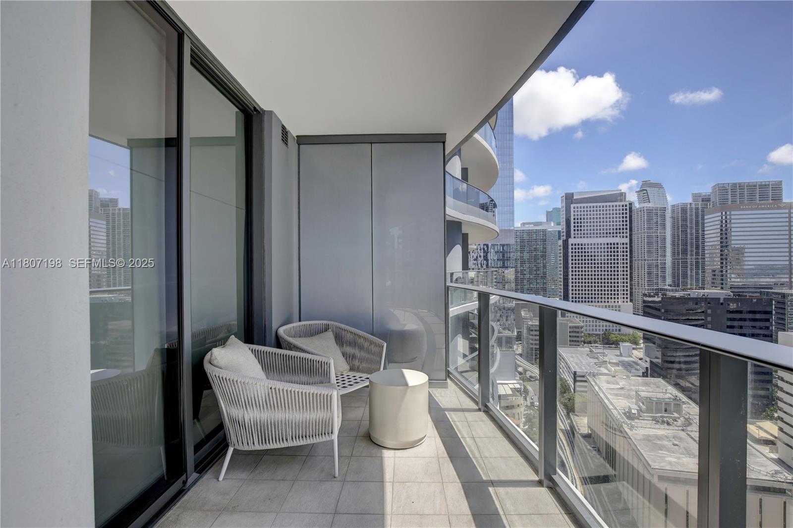 1000 Brickell Plaza 2705 Property Photo 33