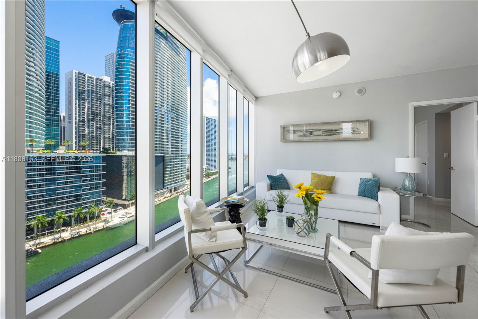485 Brickell Avenue 1604 Property Photo 1
