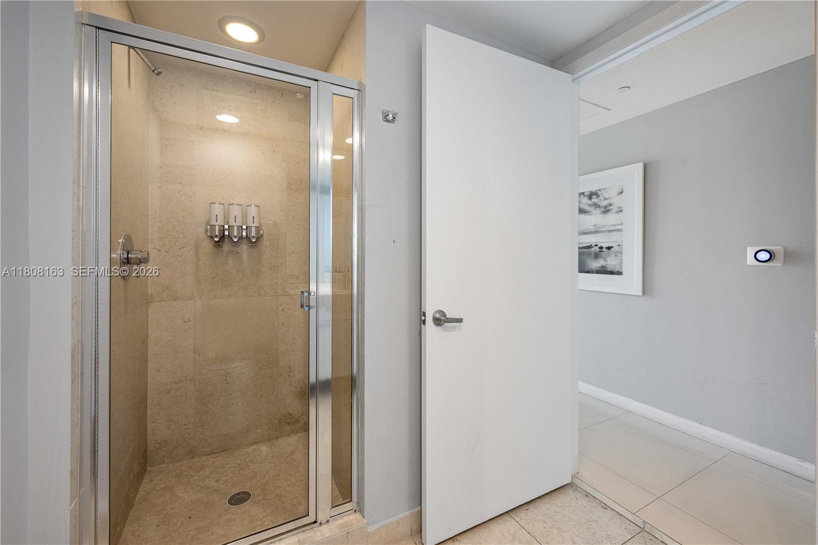 485 Brickell Avenue 1604 Property Photo 15