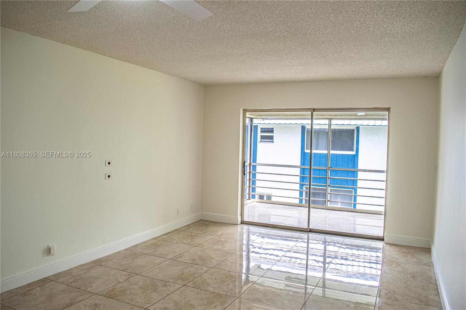3090 Holiday Springs Boulevard 305 Property Photo 3
