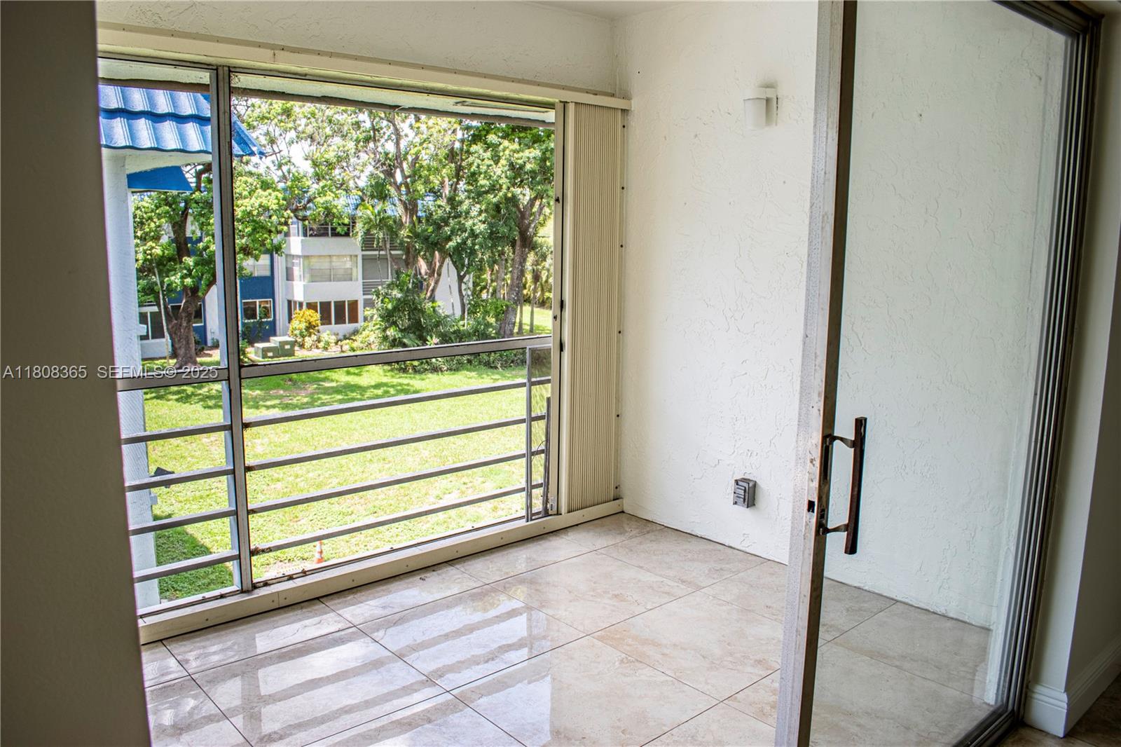 3090 Holiday Springs Boulevard 305 Property Photo 4