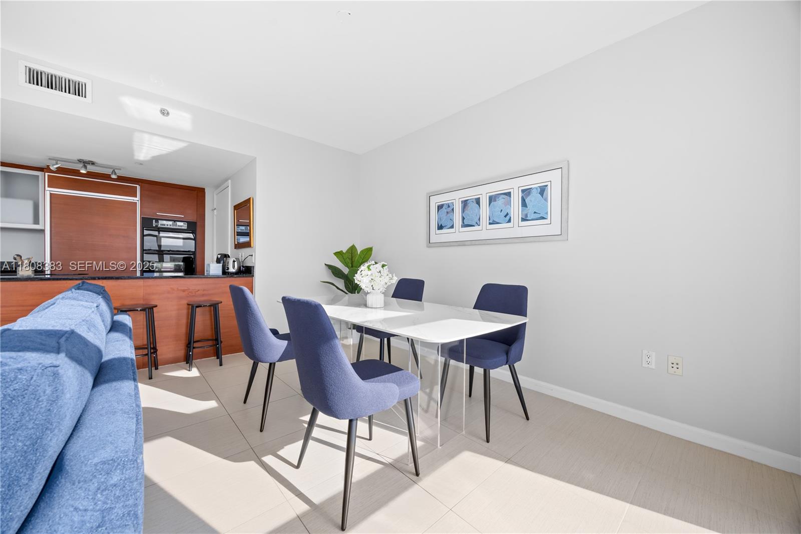 1830 S Ocean Drive 1807 Property Photo 7