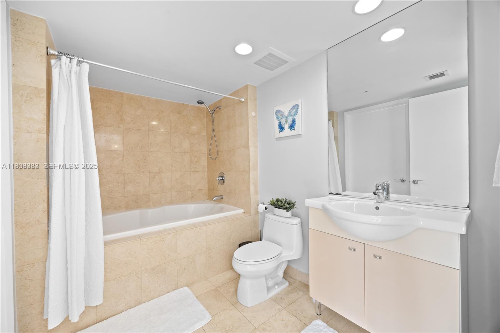 1830 S Ocean Drive 1807 Property Photo 16